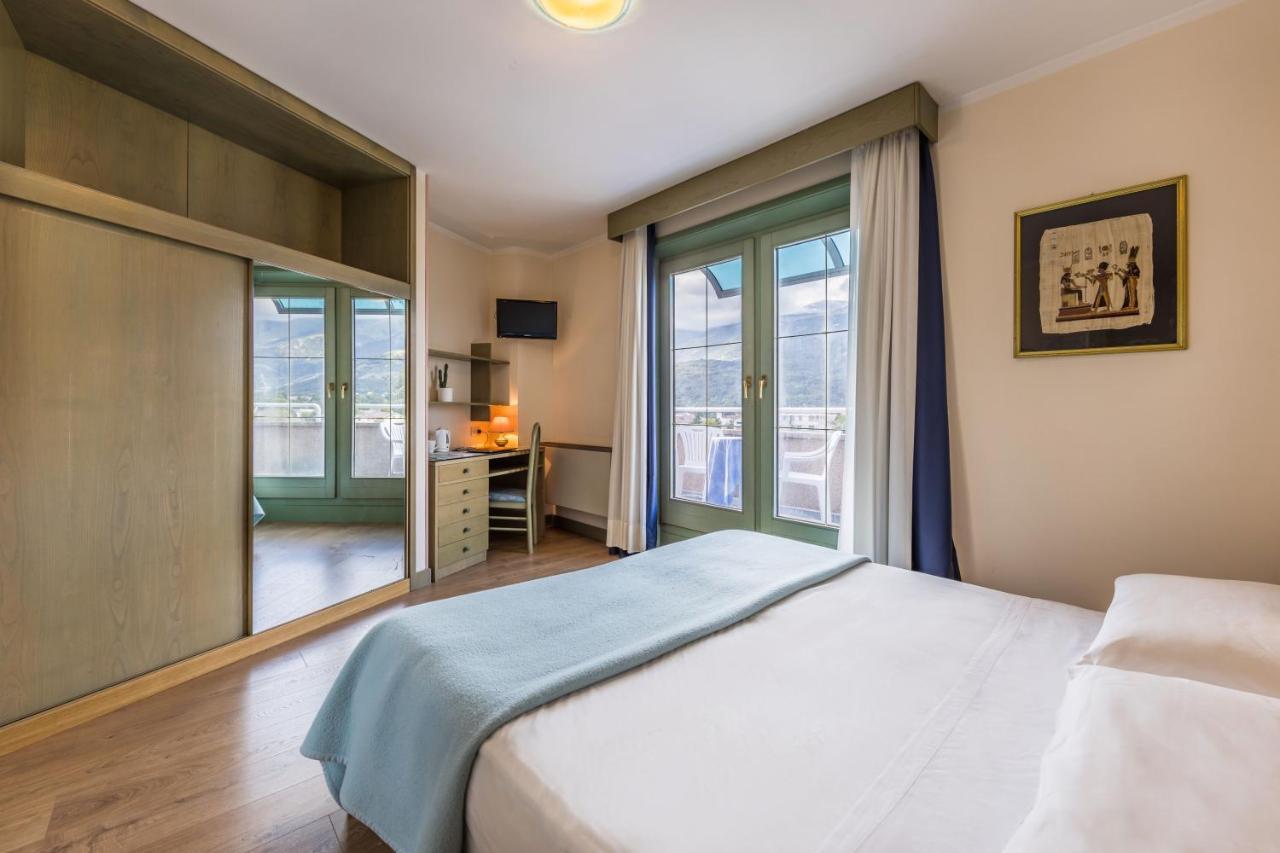Aviano Palace Hotel ภายนอก รูปภาพ