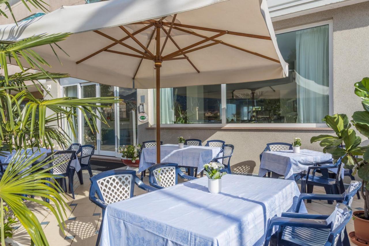 Aviano Palace Hotel ภายนอก รูปภาพ