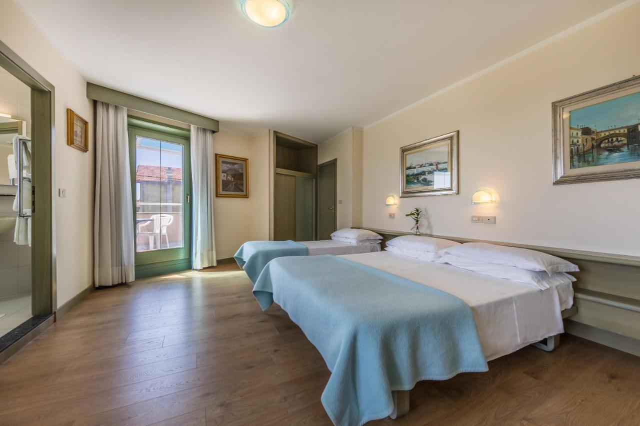 Aviano Palace Hotel ภายนอก รูปภาพ