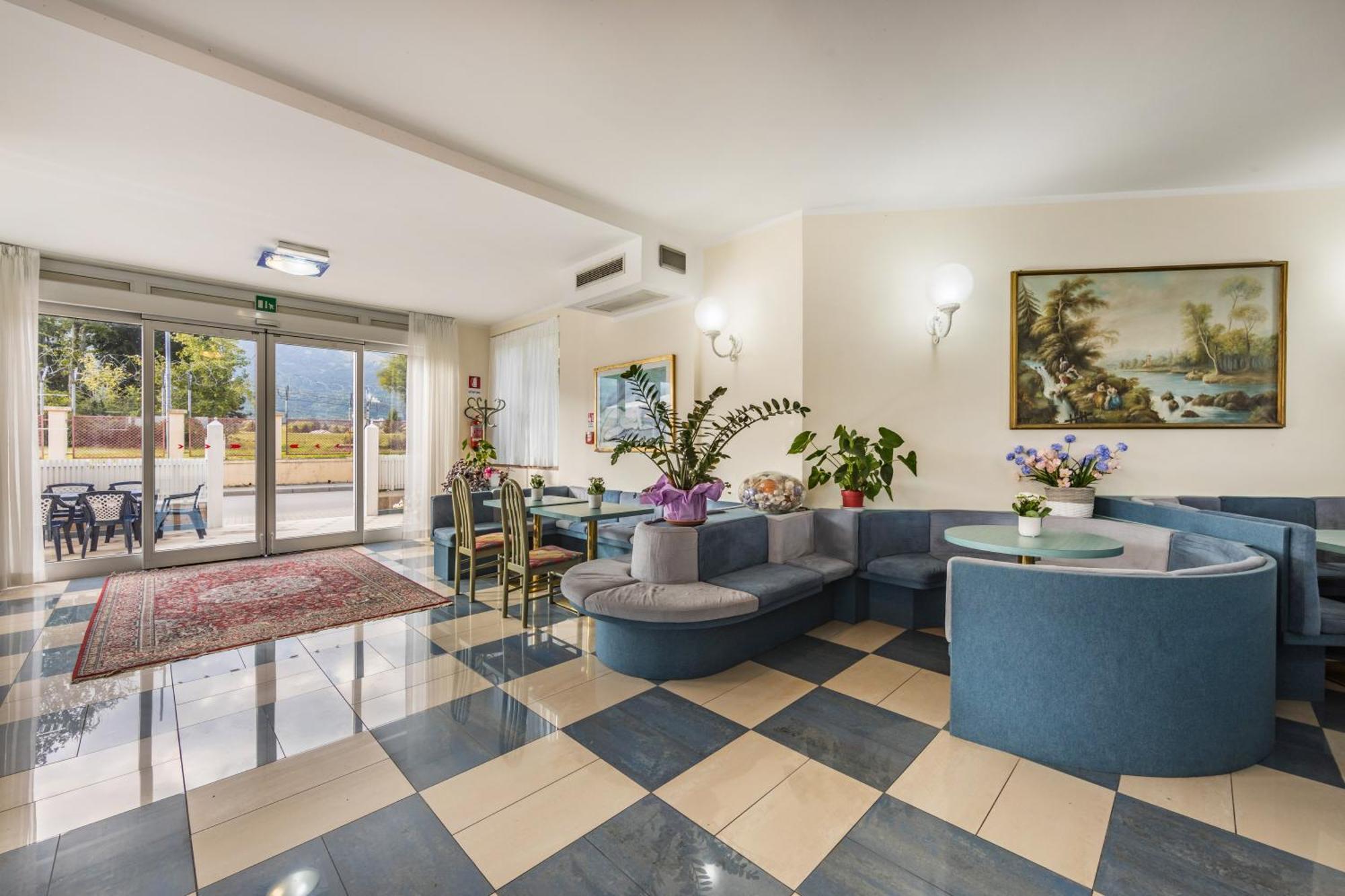 Aviano Palace Hotel ภายนอก รูปภาพ